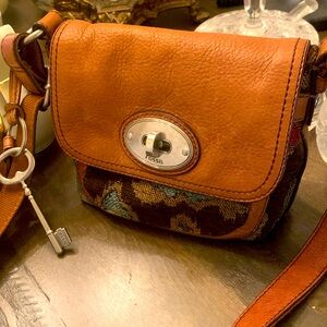 Fossil purse